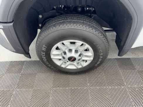 Certified 2025 GMC Sierra 2500 SLE w/ SLE Convenience Package image 12