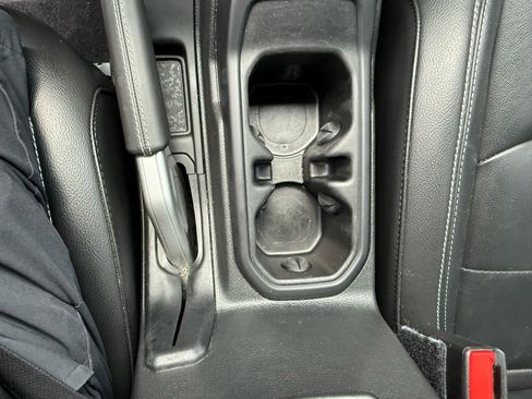 Used 2022 Jeep Wrangler Unlimited Sahara w/ Cold Weather Group image 25