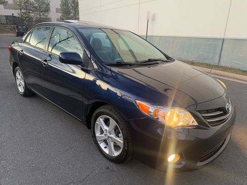 Used 2013 Toyota Corolla LE Special Edition image 9