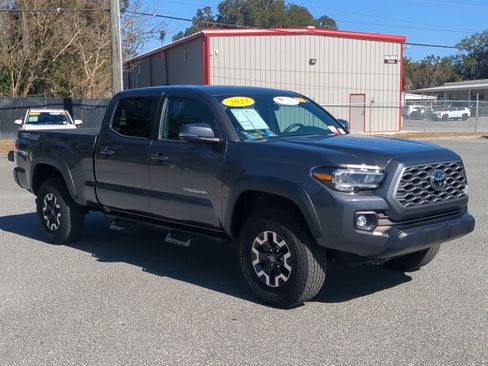 Used 2023 Toyota Tacoma TRD Off-Road image 11