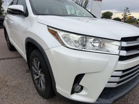 Used 2017 Toyota Highlander XLE FWD image 13