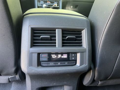 Used 2019 Volkswagen Atlas SEL AWD/4WD image 35