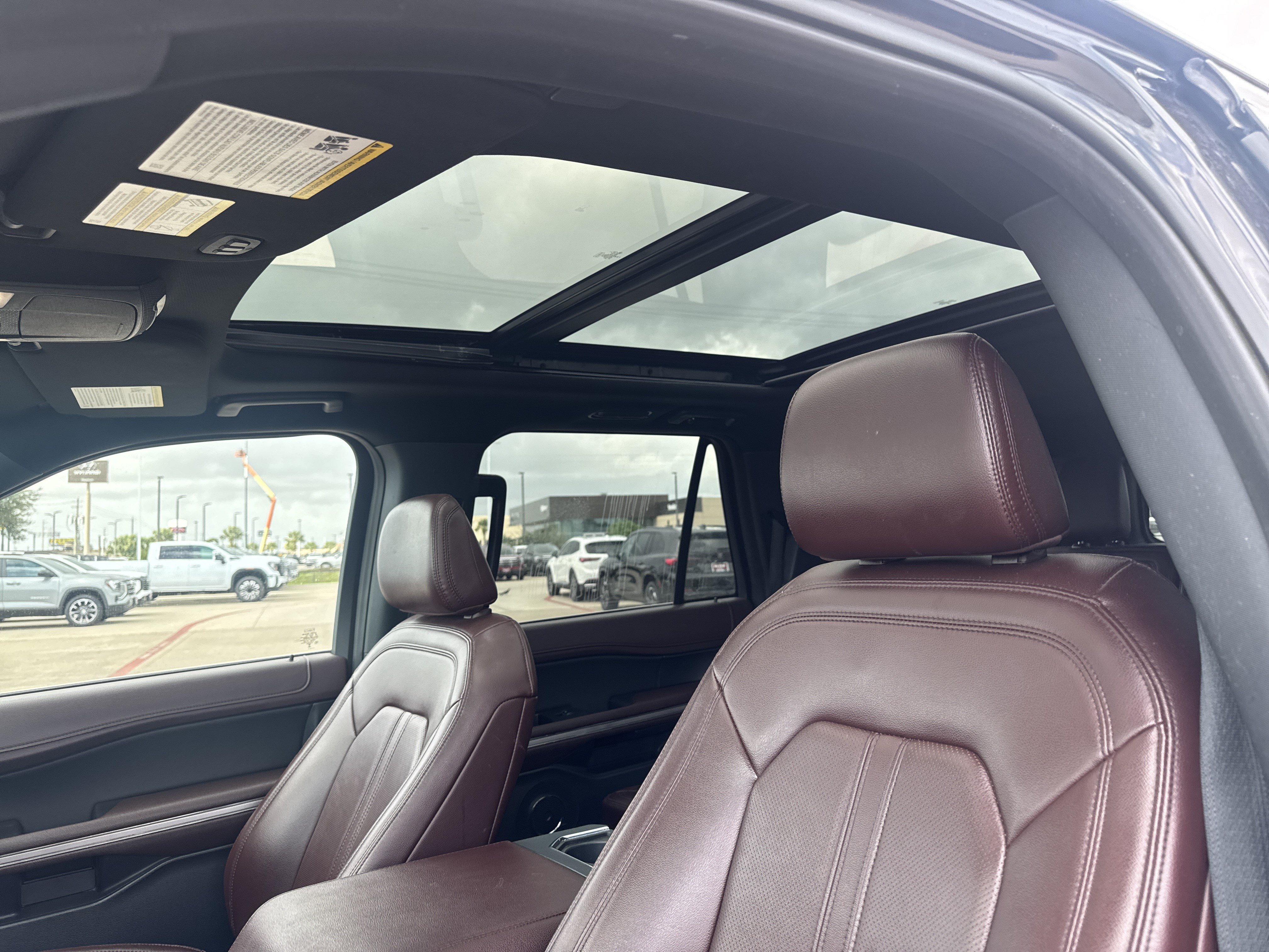 Used 2024 Ford Expedition Max Limited RWD image 7