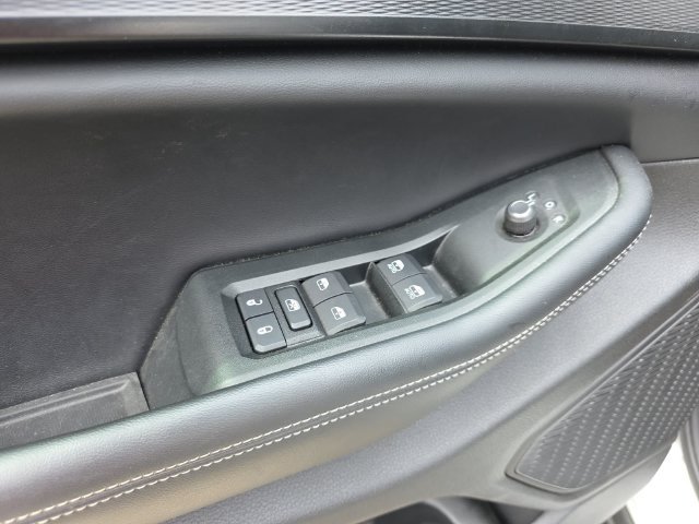 Used 2025 Jeep Grand Cherokee Altitude RWD image 22