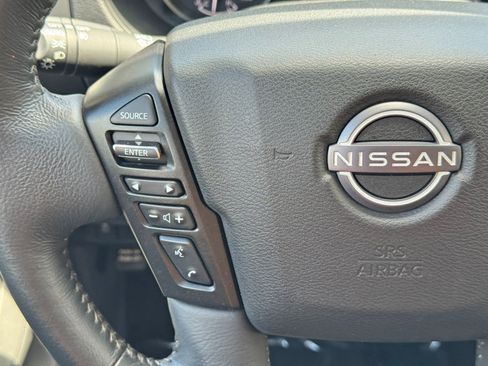 Used 2024 Nissan Frontier SV w/ Technology Package RWD image 19