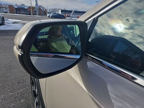 Used 2019 Honda CR-V Touring image 35