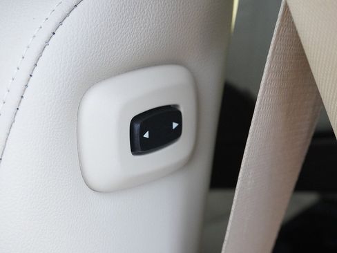 Used 2019 BMW X7 xDrive40i w/ Luxury Seating Package image 49