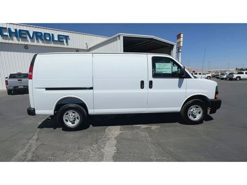 New 2025 Chevrolet Express 2500 w/ Driver Convenience Package image 13