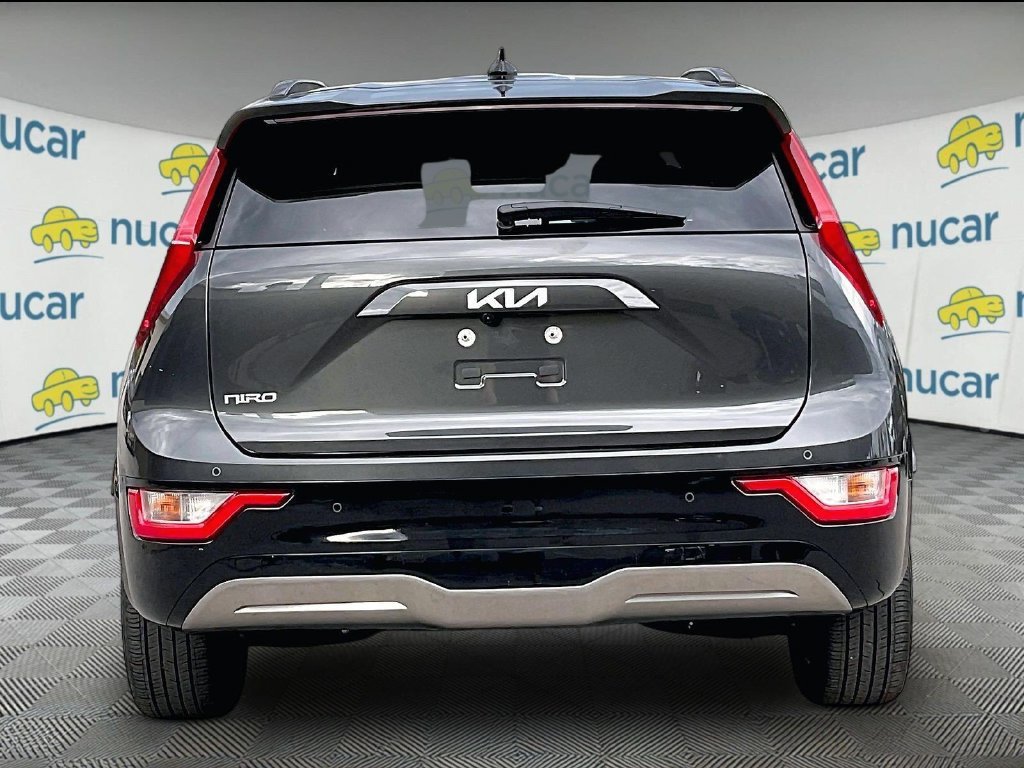 Used 2023 Kia Niro Wind w/ Wind Preserve Package FWD image 5