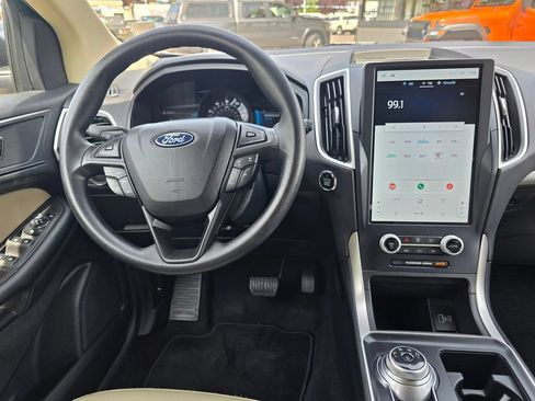 Used 2023 Ford Edge SE AWD/4WD image 10