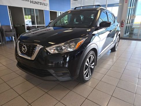 Used 2019 Nissan Kicks SV w/ Exterior Package FWD image 4