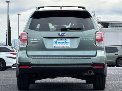 Used 2018 Subaru Forester 2.5i Touring w/ Popular Package #2 image 9