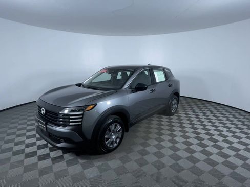 Certified 2025 Nissan Kicks S image 4