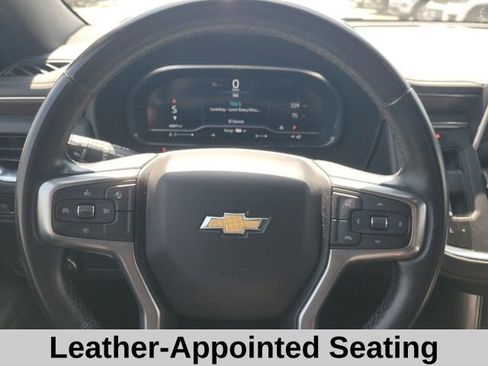 Used 2023 Chevrolet Suburban LT RWD image 15