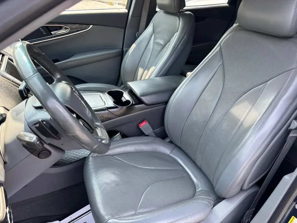 Used 2019 Lincoln Nautilus Reserve AWD/4WD image 12