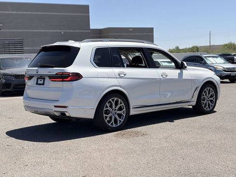 Used 2026 BMW X7 xDrive40i AWD/4WD image 6
