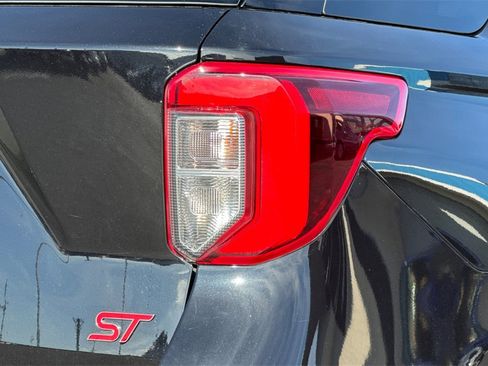 Certified 2022 Ford Explorer ST w/ Equipment Group 401A image 28