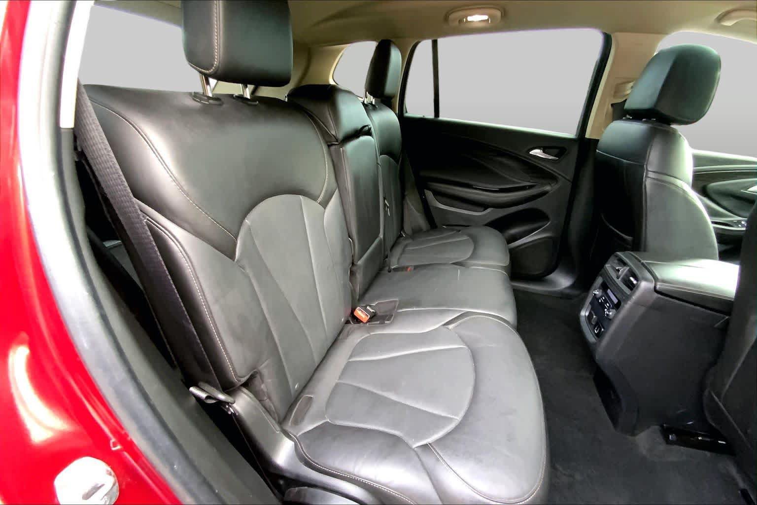 Used 2018 Buick Envision Essence FWD image 18