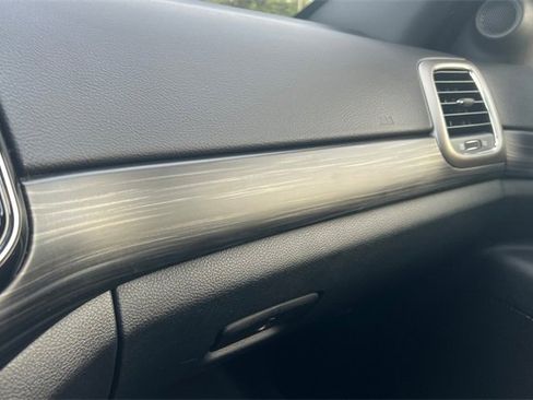 Used 2020 Jeep Grand Cherokee Altitude image 39