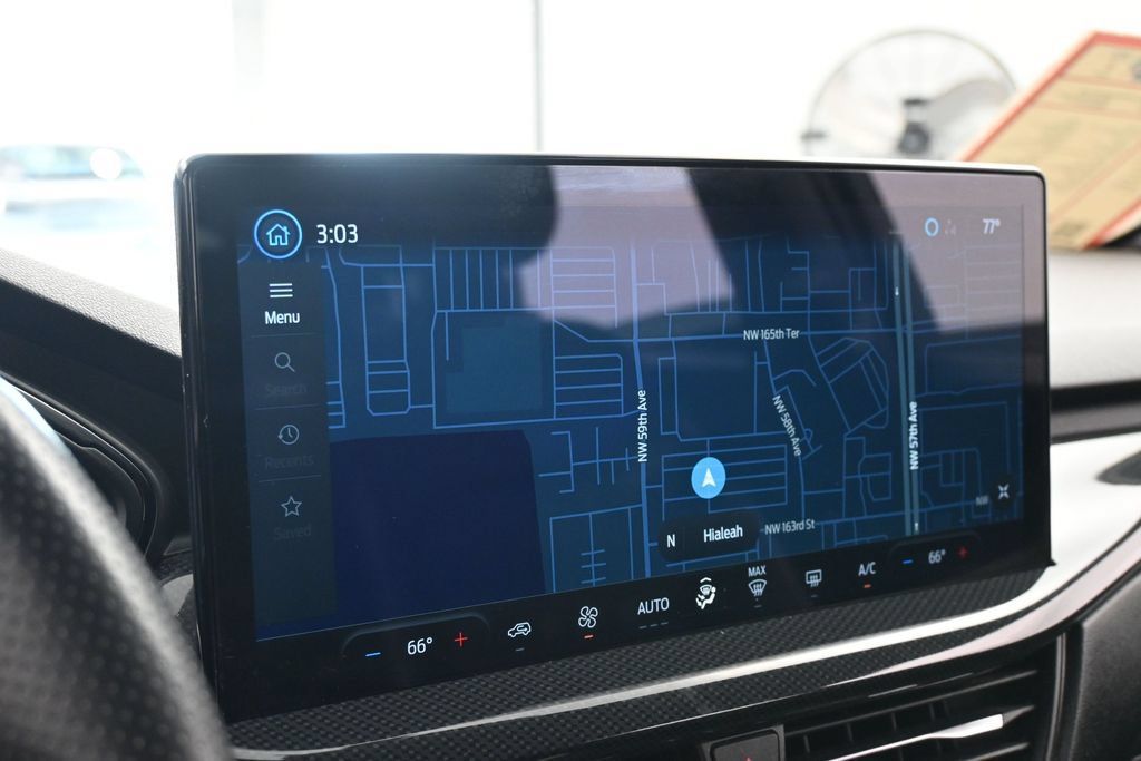 Used 2024 Ford Escape ST-Line w/ Tech Pack #1 FWD image 19