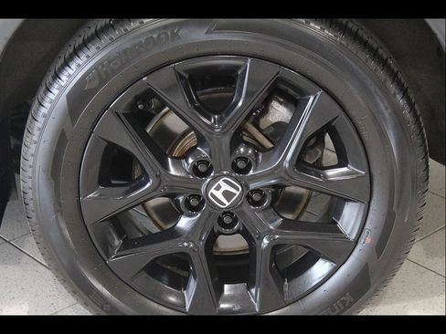 Certified 2025 Honda HR-V Sport image 10