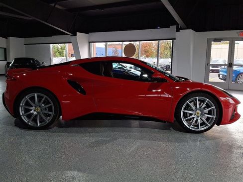 Used 2025 Lotus Emira image 5