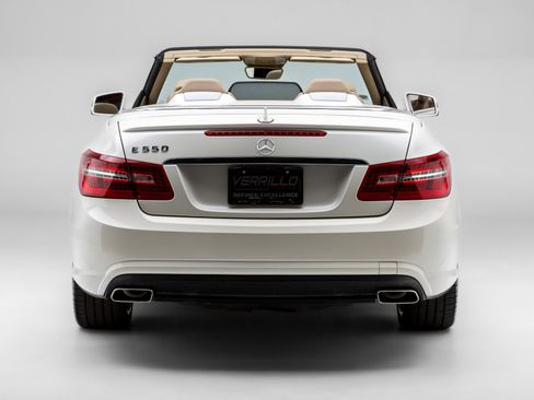 Used 2011 Mercedes-Benz E 550 Cabriolet image 6