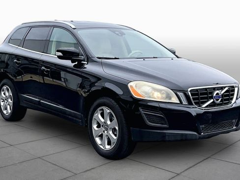 Used 2013 Volvo XC60 3.2 FWD image 2