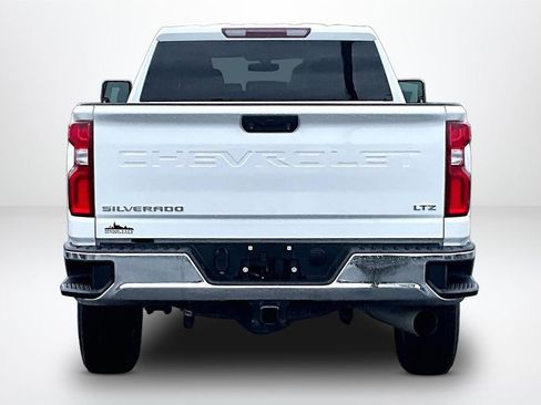 Used 2023 Chevrolet Silverado 2500 LTZ AWD/4WD image 7