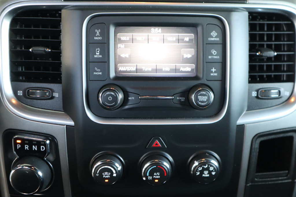 Used 2024 RAM 1500 Warlock AWD/4WD image 15