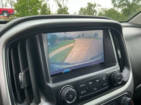 Used 2018 Chevrolet Colorado LT w/ LT Convenience Package AWD/4WD image 30