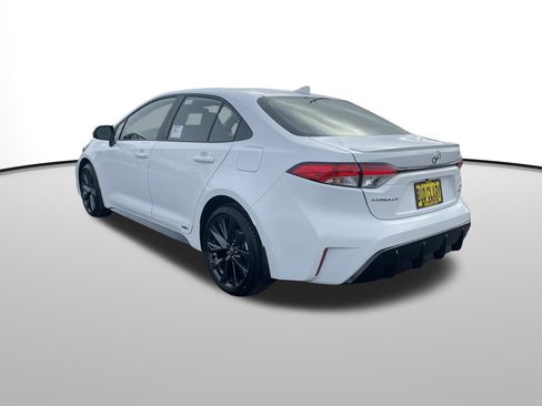 New 2026 Toyota Corolla SE w/ SE Premium Package image 6