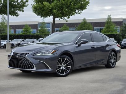 Used 2025 Lexus ES 300h w/ Premium Package