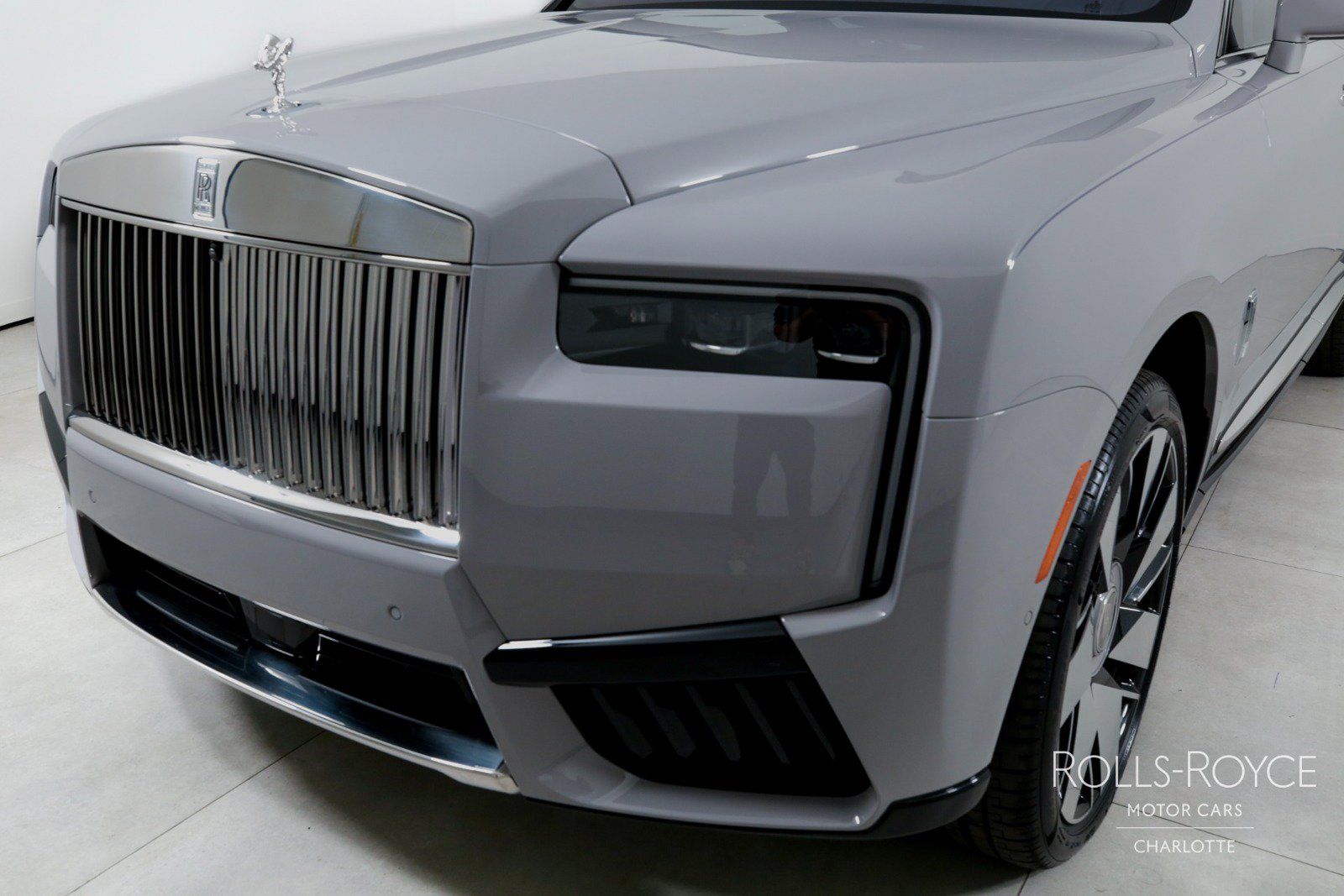 Used 2025 Rolls-Royce Cullinan AWD/4WD image 44