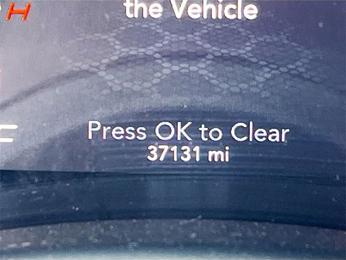 Used 2023 Dodge Charger SXT w/ Blacktop Package image 12