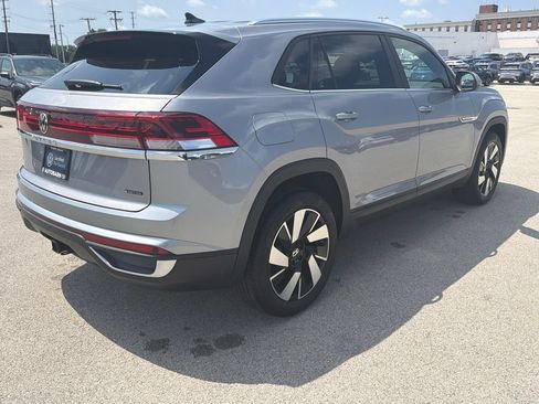 Certified 2024 Volkswagen Atlas Cross Sport SE AWD/4WD image 6