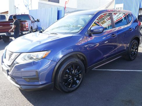 Used 2017 Nissan Rogue S FWD image 5