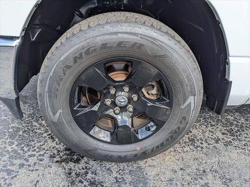Used 2023 RAM 1500 Big Horn AWD/4WD image 7