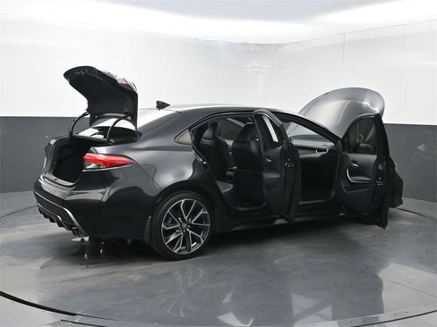 Used 2020 Toyota Corolla XSE image 37