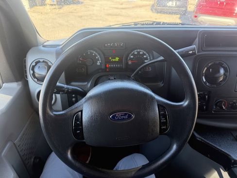 Used 2014 Ford E-450 and Econoline 450 Super Duty w/ Shuttle Bus Prep Package image 13