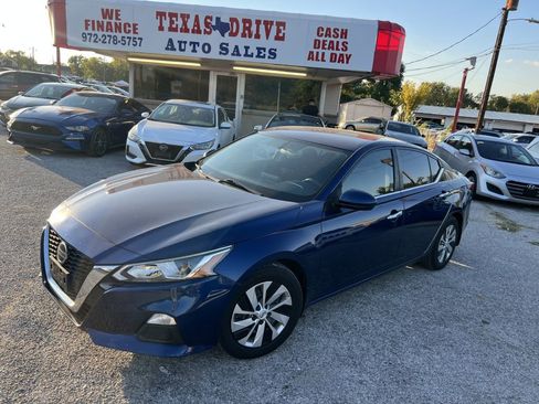 Used 2019 Nissan Altima 2.5 S image 2