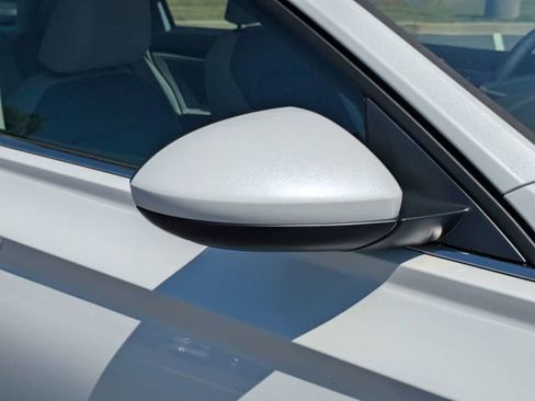 New 2026 Volkswagen Jetta SE FWD image 12