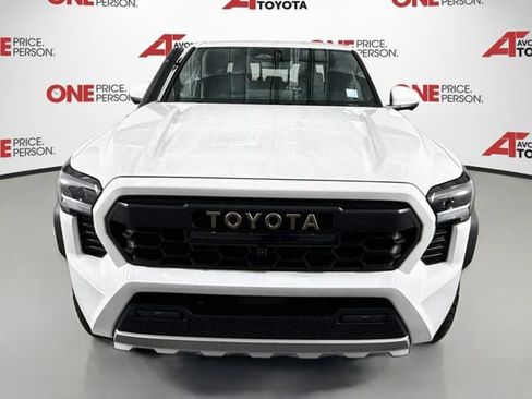 Certified 2025 Toyota Tacoma 4x4 Double Cab Hybrid image 3