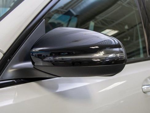 Certified 2023 Mercedes-Benz GLB 250 4MATIC image 10