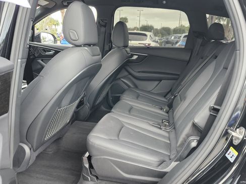 Used 2023 Audi Q7 3.0T Prestige w/ Prestige Package image 15