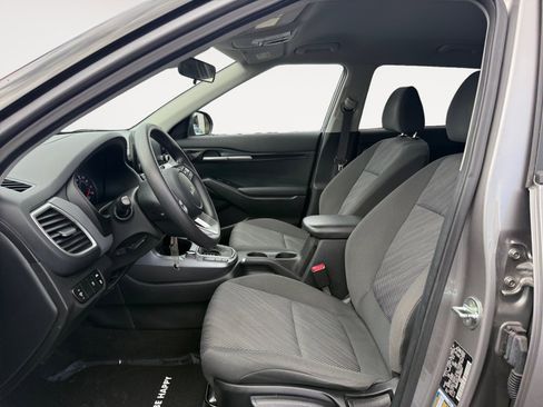 Certified 2022 Kia Seltos LX image 10