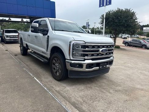 Used 2025 Ford F350 Lariat w/ Chrome Package AWD/4WD image 2