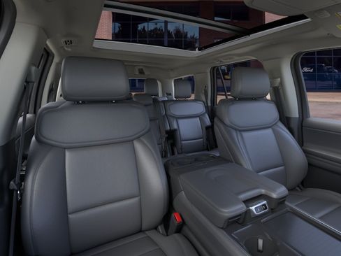 New 2026 Ford Expedition Active AWD/4WD image 10