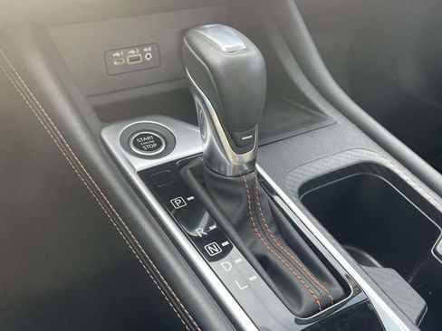 Used 2023 Nissan Sentra SR w/ SR Premium Package FWD image 19