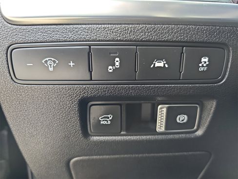 Used 2021 Hyundai Palisade Limited image 32